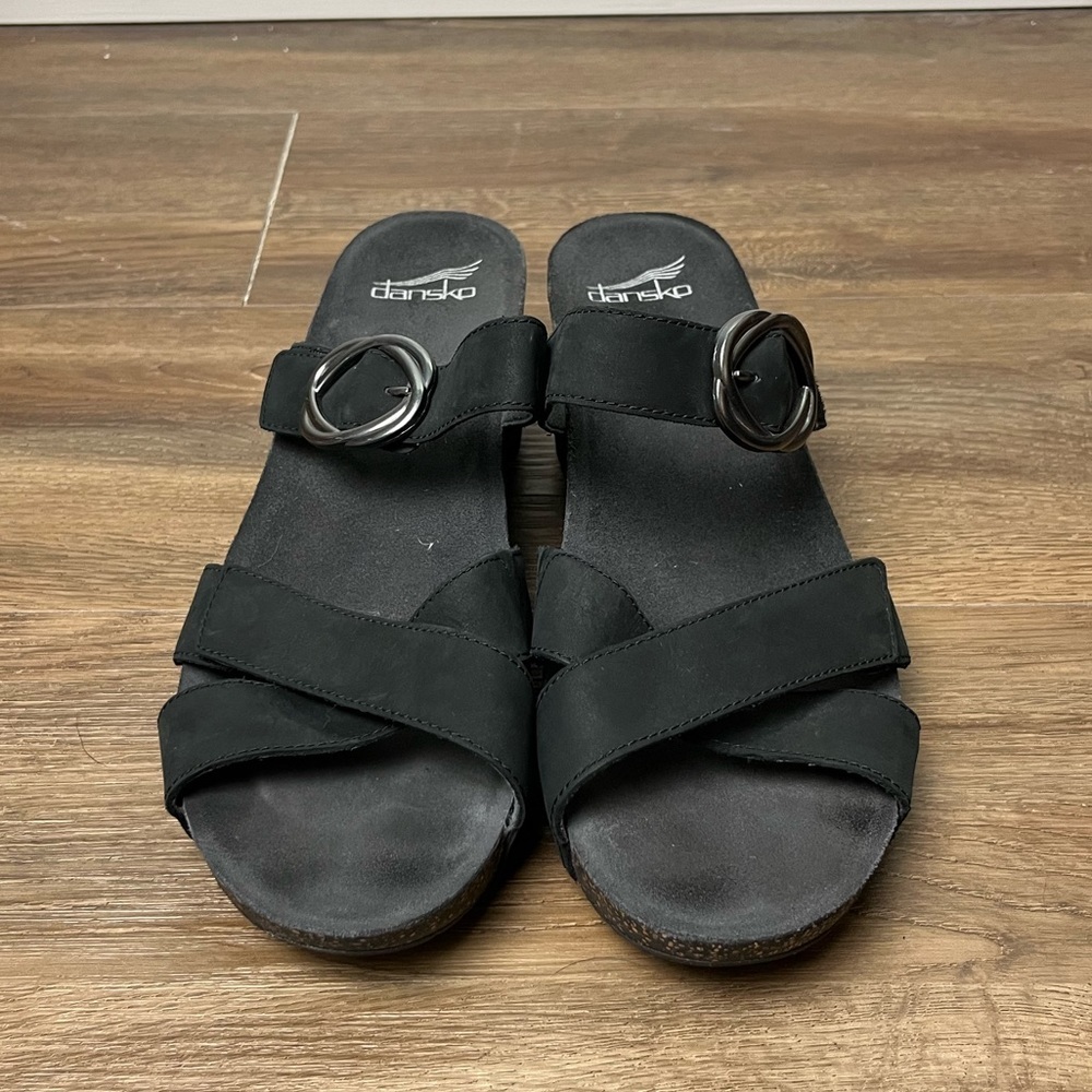 Dansko Susie Black Milled Nubuck Strappy Buckle Cork Wedge Sandal Size 42 - Picture 7 of 10